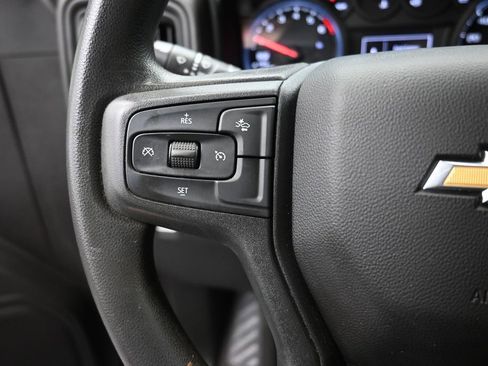 Used 2022 Chevrolet Silverado 1500 Custom RWD image 3