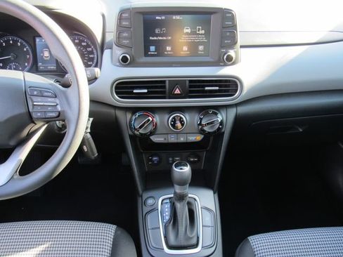 Used 2021 Hyundai Kona SE FWD image 18
