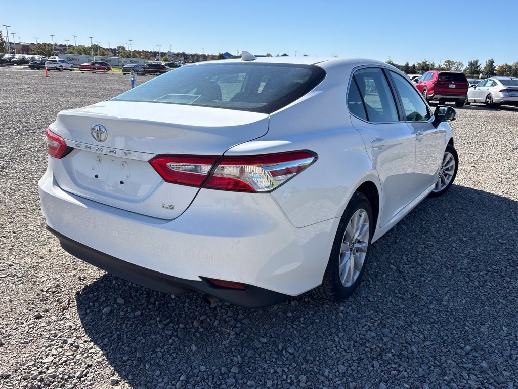 Used 2020 Toyota Camry LE FWD image 9