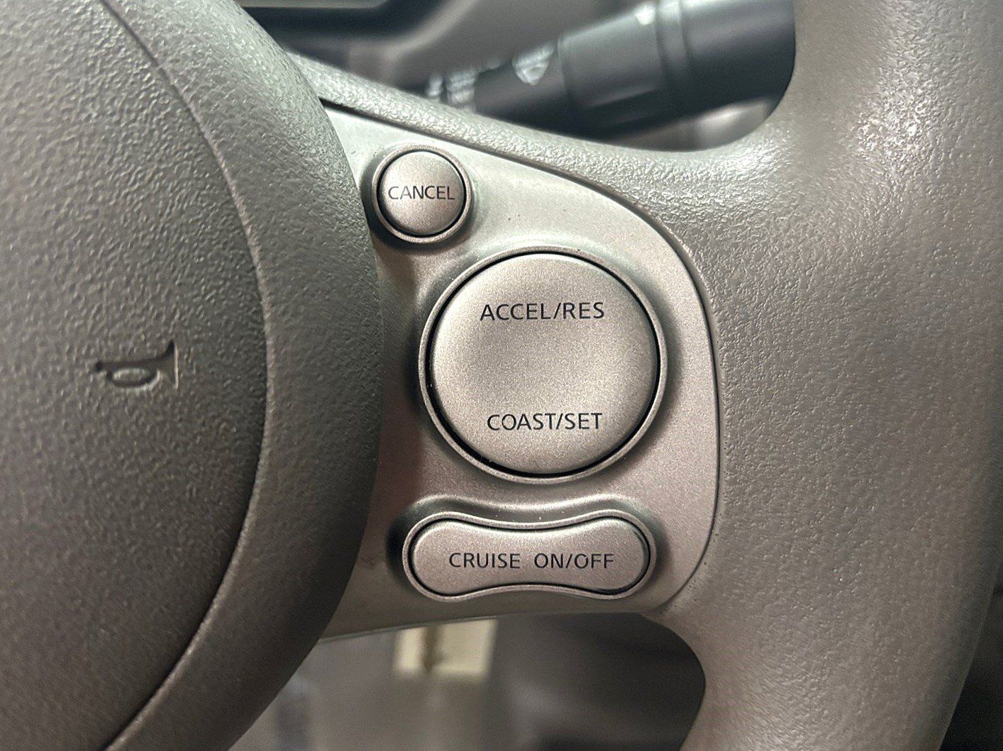 Used 2012 Nissan Versa FWD image 27