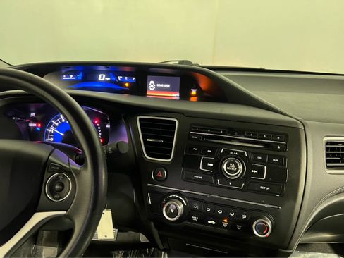 Used 2014 Honda Civic LX image 10