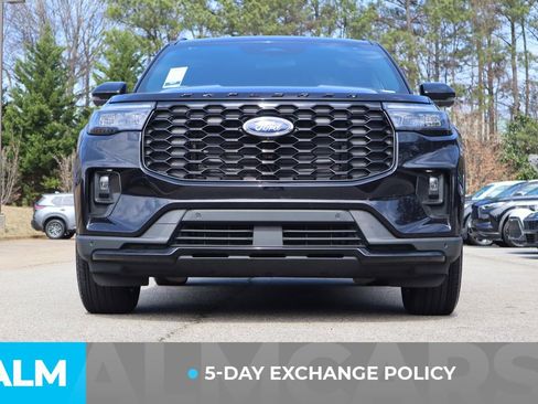 Used 2025 Ford Explorer ST-Line AWD/4WD image 4