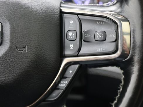 Used 2019 RAM 1500 Limited image 26