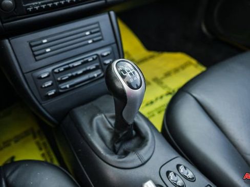 Used 2000 Porsche 911 Carrera 4 image 12