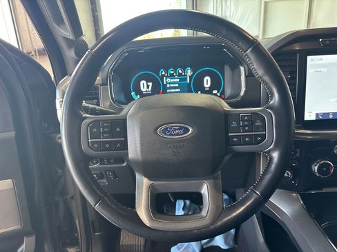 Used 2023 Ford F150 Lariat w/ Trailer Tow Package image 13