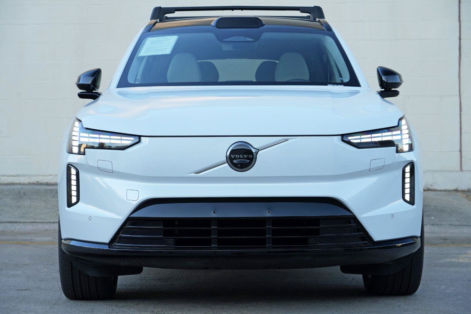 Used 2025 Volvo EX90 Plus AWD/4WD image 7