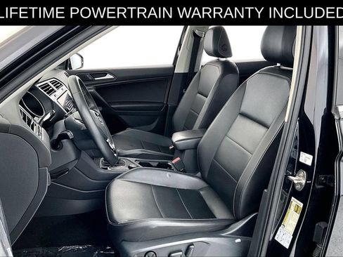 Used 2021 Volkswagen Tiguan SEL AWD/4WD image 32