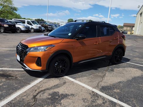 Used 2024 Nissan Kicks SR w/ SR Premium Package FWD image 3