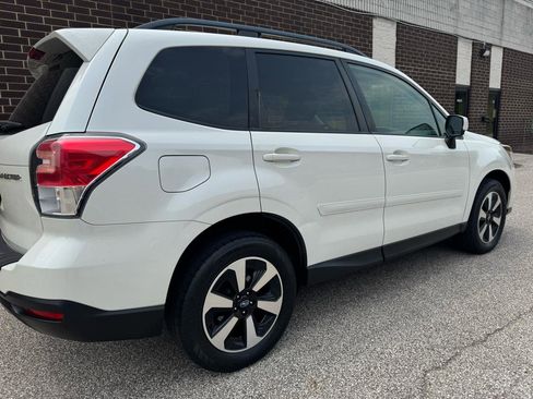 Used 2018 Subaru Forester 2.5i Premium w/ All-Weather Package AWD/4WD image 32