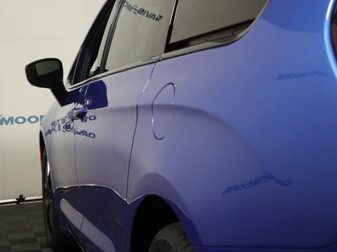 New 2026 Chrysler Pacifica Limited image 11