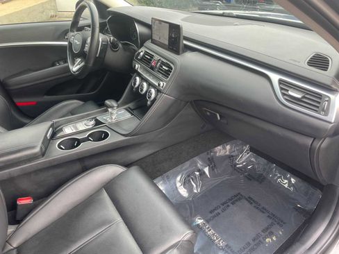 Used 2023 Genesis G70 2.0T image 21