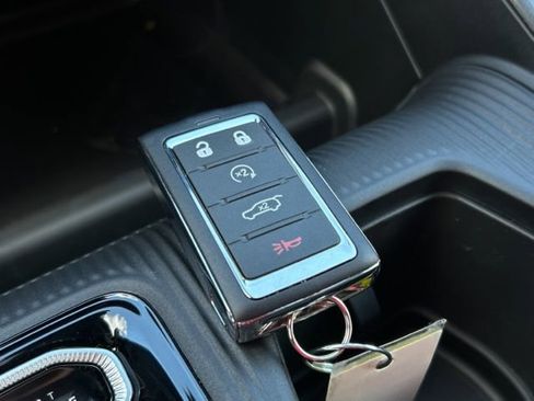 New 2026 Jeep Cherokee Overland image 60