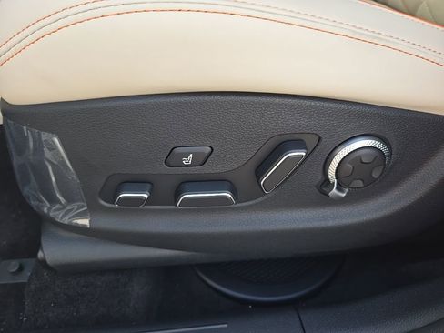 Used 2026 Genesis GV70 3.5T Sport Prestige image 19