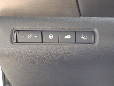 Certified 2025 Nissan Pathfinder Platinum image 35