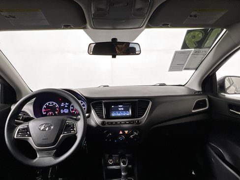 Used 2019 Hyundai Accent SE FWD image 29