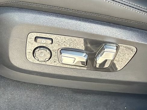 New 2026 BMW X5 xDrive40i w/ M Sport Package AWD/4WD image 24