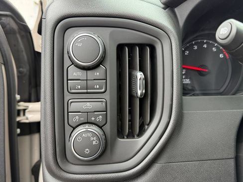 New 2026 Chevrolet Silverado 1500 Custom Trail Boss w/ LPO, Dark Essentials Package AWD/4WD image 21