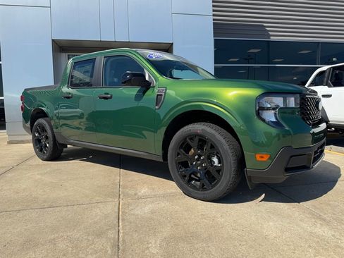 New 2025 Ford Maverick XLT w/ Black Appearance Package AWD/4WD image 5