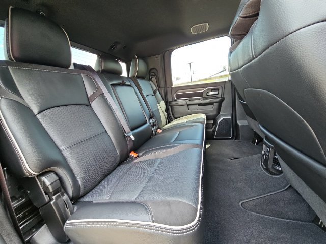Used 2025 RAM 3500 Laramie AWD/4WD image 33