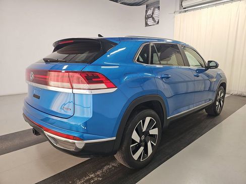 Used 2024 Volkswagen Atlas Cross Sport SEL AWD/4WD image 4