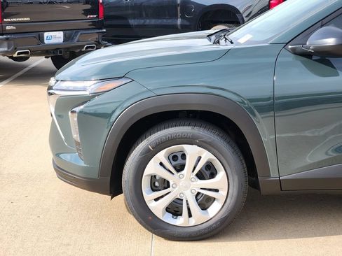 New 2026 Chevrolet Trax LS FWD image 5
