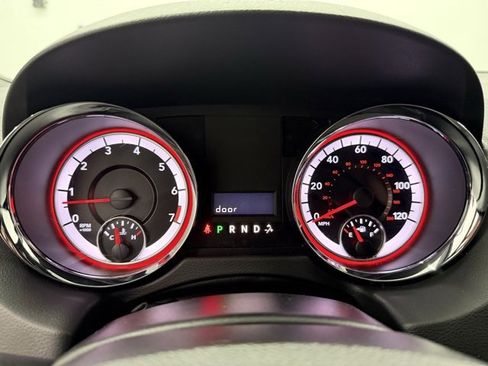 Used 2020 Dodge Grand Caravan SE image 26
