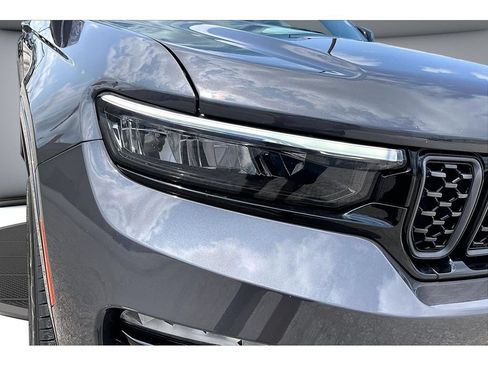 Certified 2025 Jeep Grand Cherokee Summit w/ Obsidian Package AWD/4WD image 53