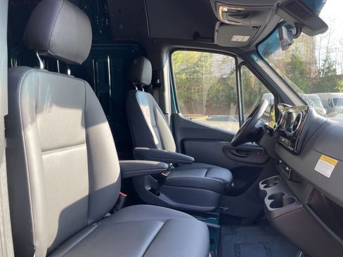New 2025 Mercedes-Benz Sprinter 2500 image 41