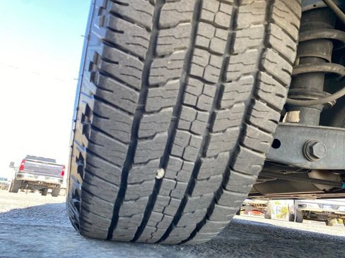 Used 2024 Jeep Wagoneer L Series II RWD image 32