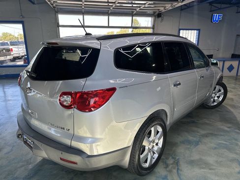 Used 2012 Chevrolet Traverse LT w/ All-Star Edition image 2