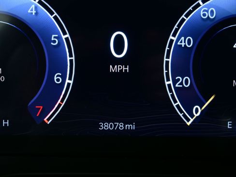 Used 2023 Jeep Grand Cherokee L Limited w/ Luxury Tech Group II AWD/4WD image 25