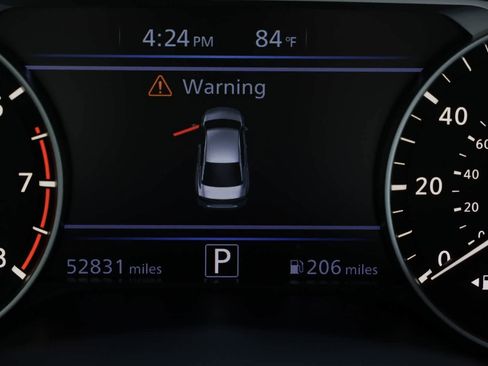 Used 2019 Nissan Altima 2.5 SR FWD image 12