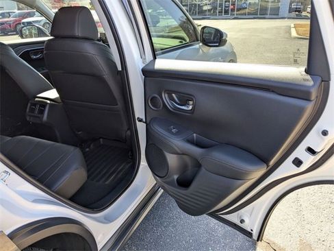 Certified 2025 Acura ADX FWD image 40