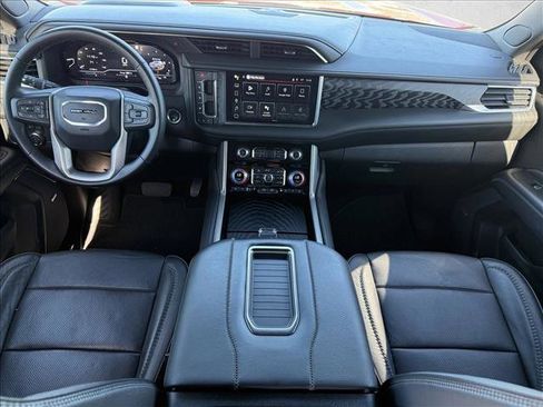Used 2023 GMC Yukon Denali image 14