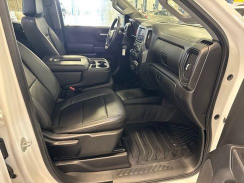 Used 2020 Chevrolet Silverado 1500 W/T w/ Trailering Package AWD/4WD image 13