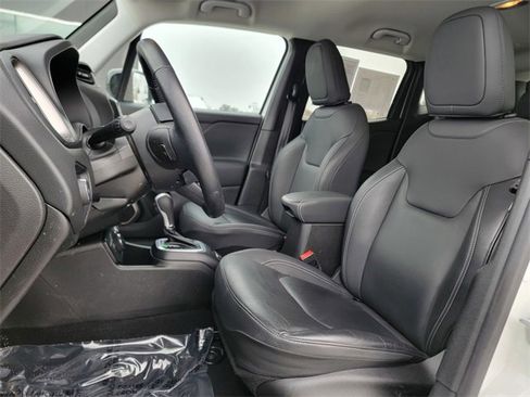 Certified 2023 Jeep Renegade Limited image 20