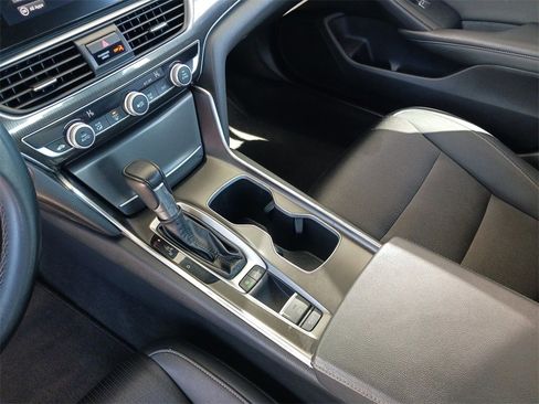 Used 2019 Honda Accord Sport image 11