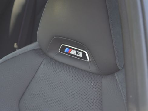 Used 2022 BMW M3 Competition w/ M Carbon Exterior Package AWD/4WD image 29