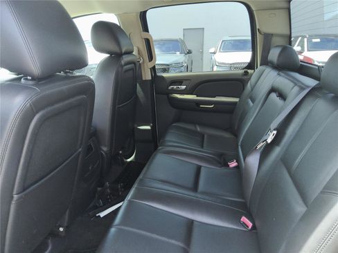 Used 2013 Chevrolet Silverado 1500 LTZ w/ LTZ White Diamond Edition RWD image 21