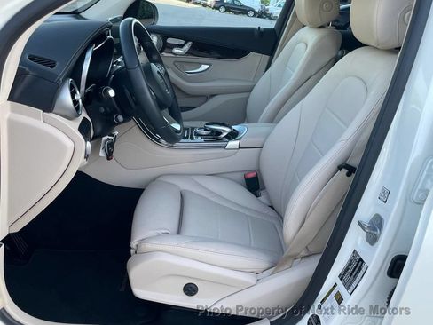 Used 2017 Mercedes-Benz GLC 300 w/ Premium 2 Package image 7