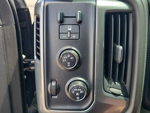 Used 2015 Chevrolet Silverado 1500 LTZ w/ LTZ Plus Package AWD/4WD image 19