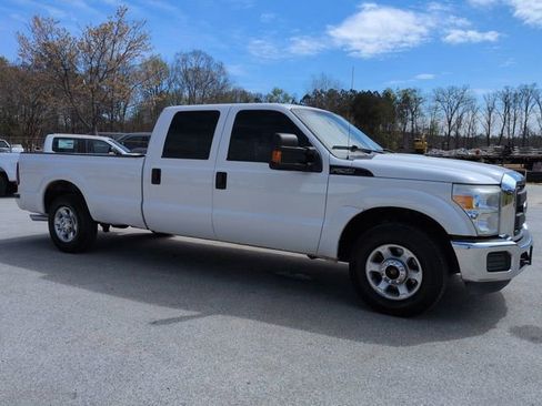 Used 2016 Ford F250 XL w/ Power Equipment Group image 2
