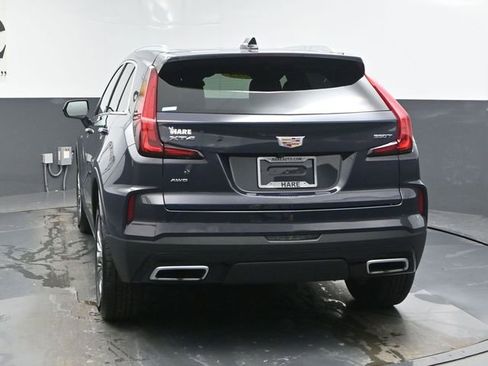 Used 2025 Cadillac XT4 Premium Luxury image 35