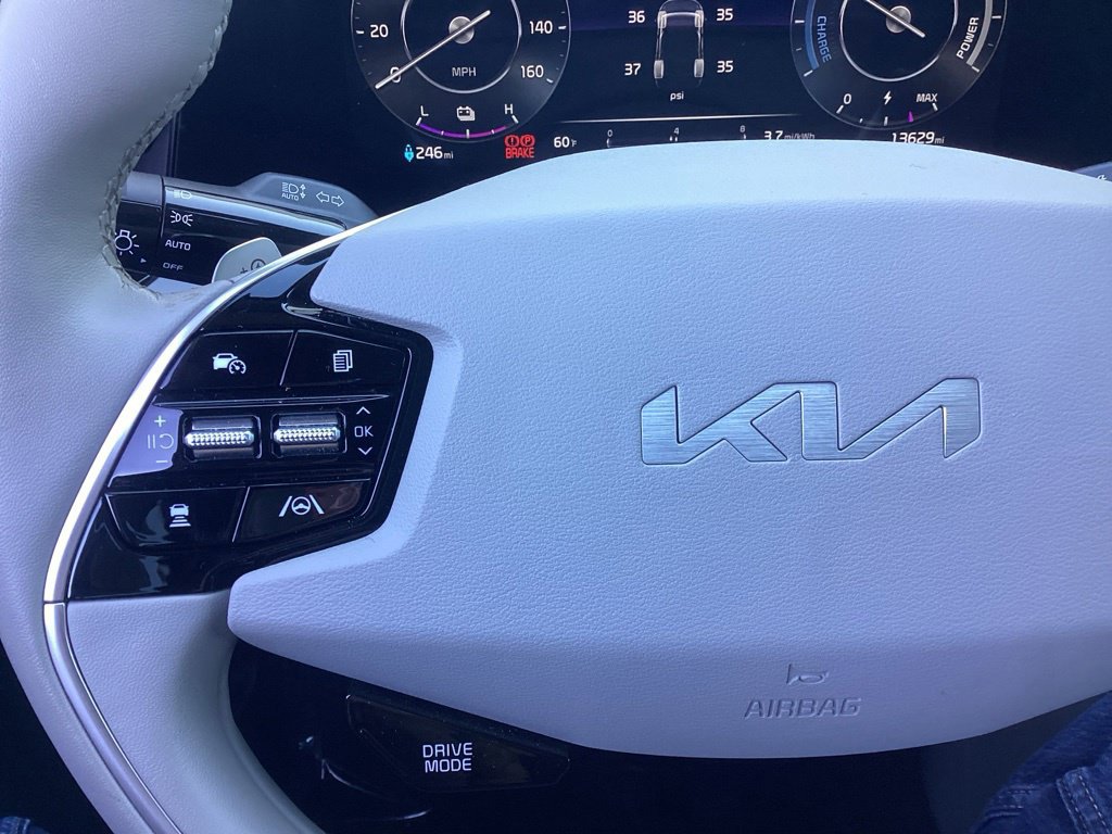 Certified 2023 Kia Niro Wind w/ Wind Preserve Package FWD image 20