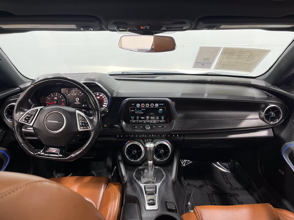 Used 2018 Chevrolet Camaro SS RWD image 19
