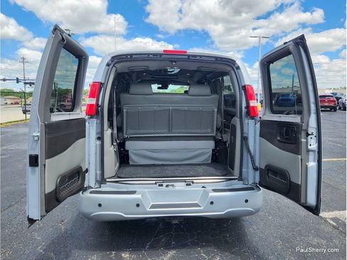 Used 2020 Chevrolet Express 2500 w/ Enhanced Convenience Package RWD image 12