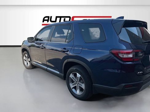 Used 2025 Honda Pilot EX-L image 5
