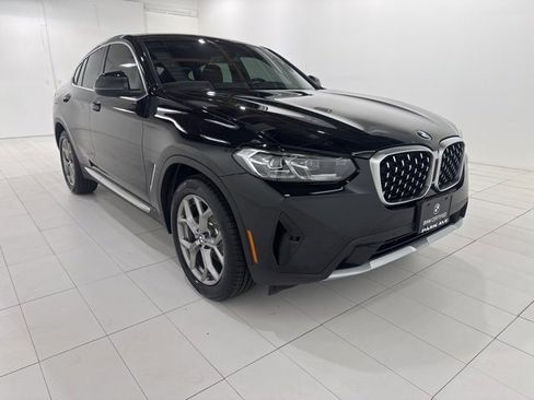 Certified 2023 BMW X4 xDrive30i w/ Convenience Package image 7