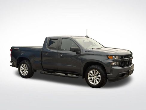 Certified 2020 Chevrolet Silverado 1500 Custom w/ Custom Value Package AWD/4WD image 11