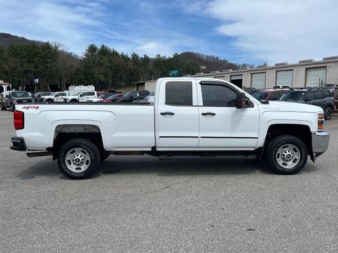 Used 2019 Chevrolet Silverado 2500 W/T w/ WT Convenience Package image 2